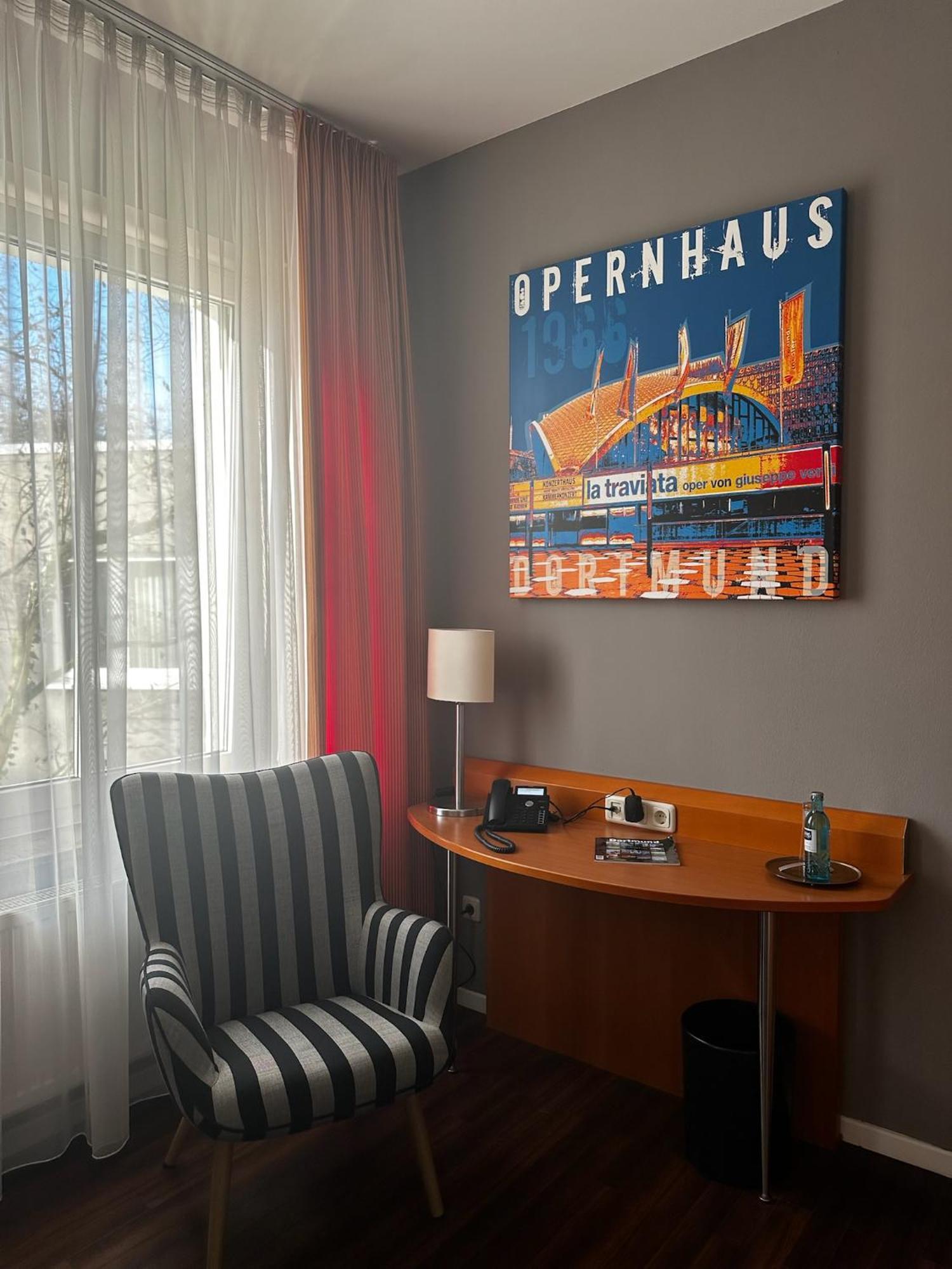 Hotel Ambiente Dortmund Exteriör bild